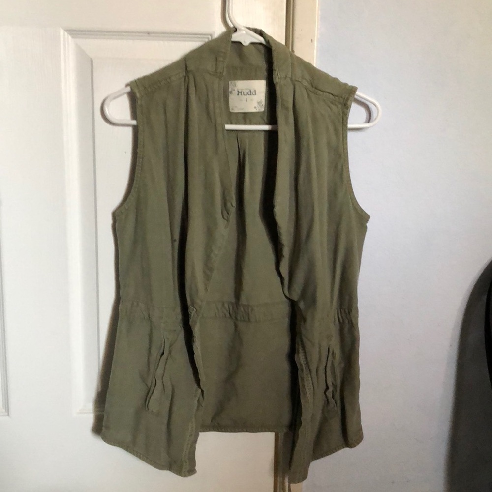 Green Sleeveless Cardigan